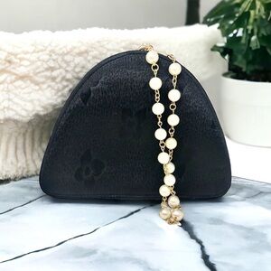 INGELDEW'S Blk Floral Emb. Pearl Chain Bag